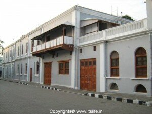 travel-pondicherry-aurobindo-ashrama1
